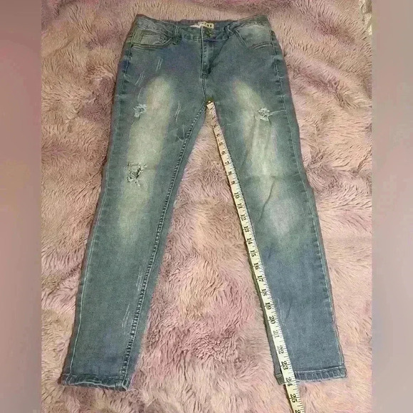 Encore 11 Distressed Skinny Jeans - Picture 7 of 7